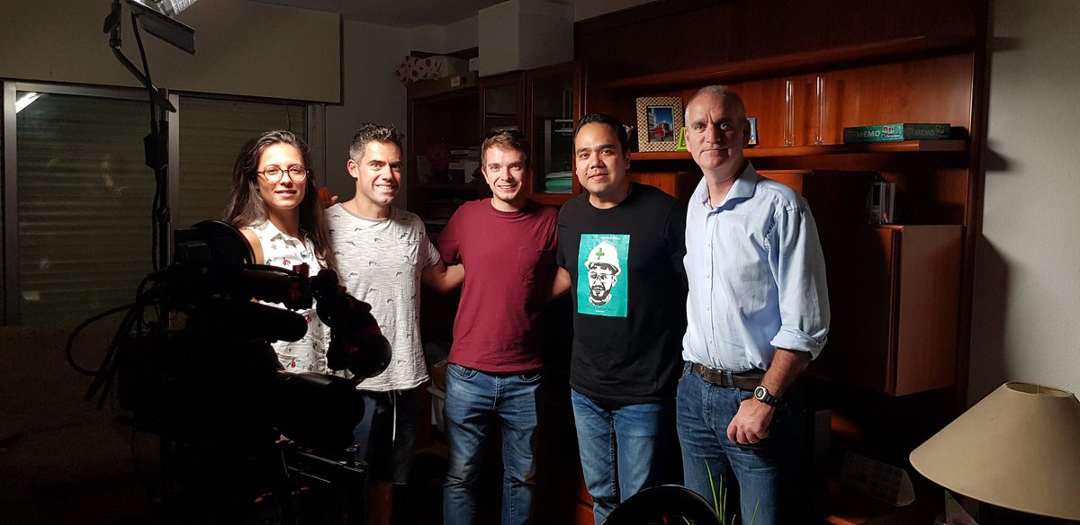 carlosmoreno1's tweet photo. Grabación con el equipo de la  productora inglesa @itv que vino a #Madrid a conocer historias de venezolanos. La vida de mi hermano #PaulMoreno también se conocerá en Reino Unido. Denunciamos violaciones a DDHH, crisis del Estado Fallido y corrupción chavista fluyendo en España https://t.co/D78fmycjnI