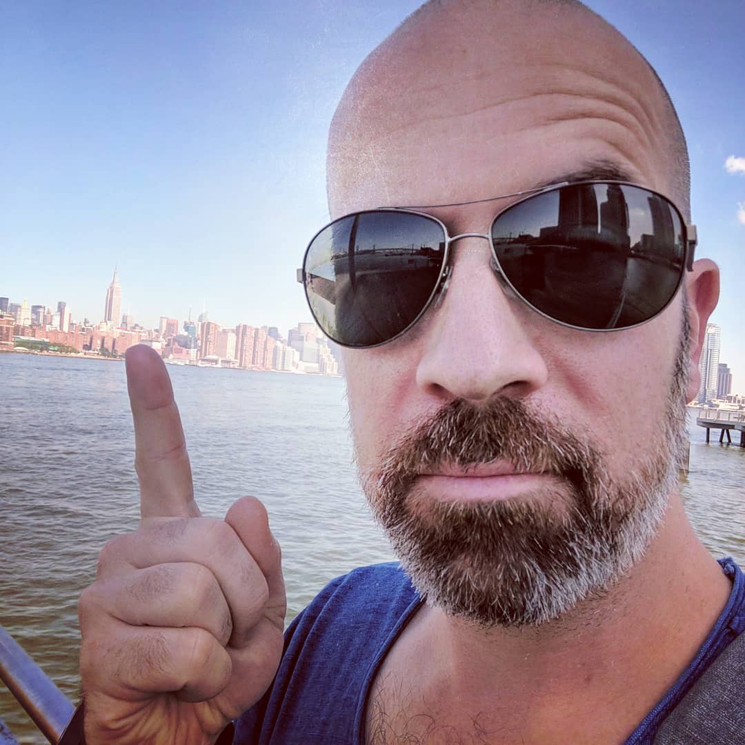 KingPerryman's tweet photo. *BREAKING NEWS* 
De opnames van 100% Coco New York zijn begonnen en ik doe mee! 😲 
Het wordt supervet! 
Zomer 2019 in de bioscoop... 
#staytuned #coconewyork #coconewyorkselfie #nyc #film @cocodefilm https://t.co/tJeGk0kxx3