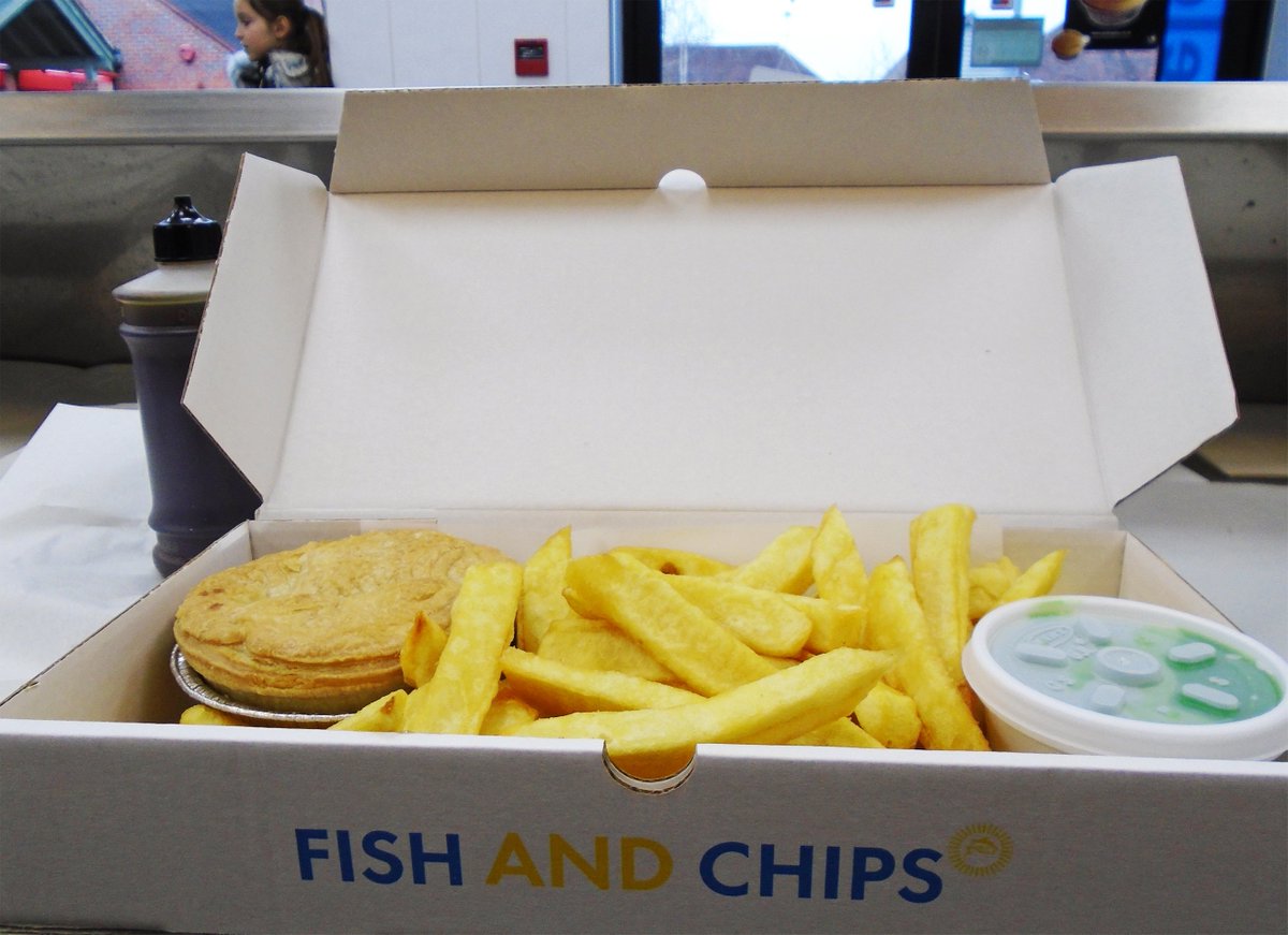 LyppardFryer's tweet photo. Money can’t buy #happiness… But it can buy a Lyppard Fryer #takeaway! #MidlandsHour https://t.co/kcBYzqig0b