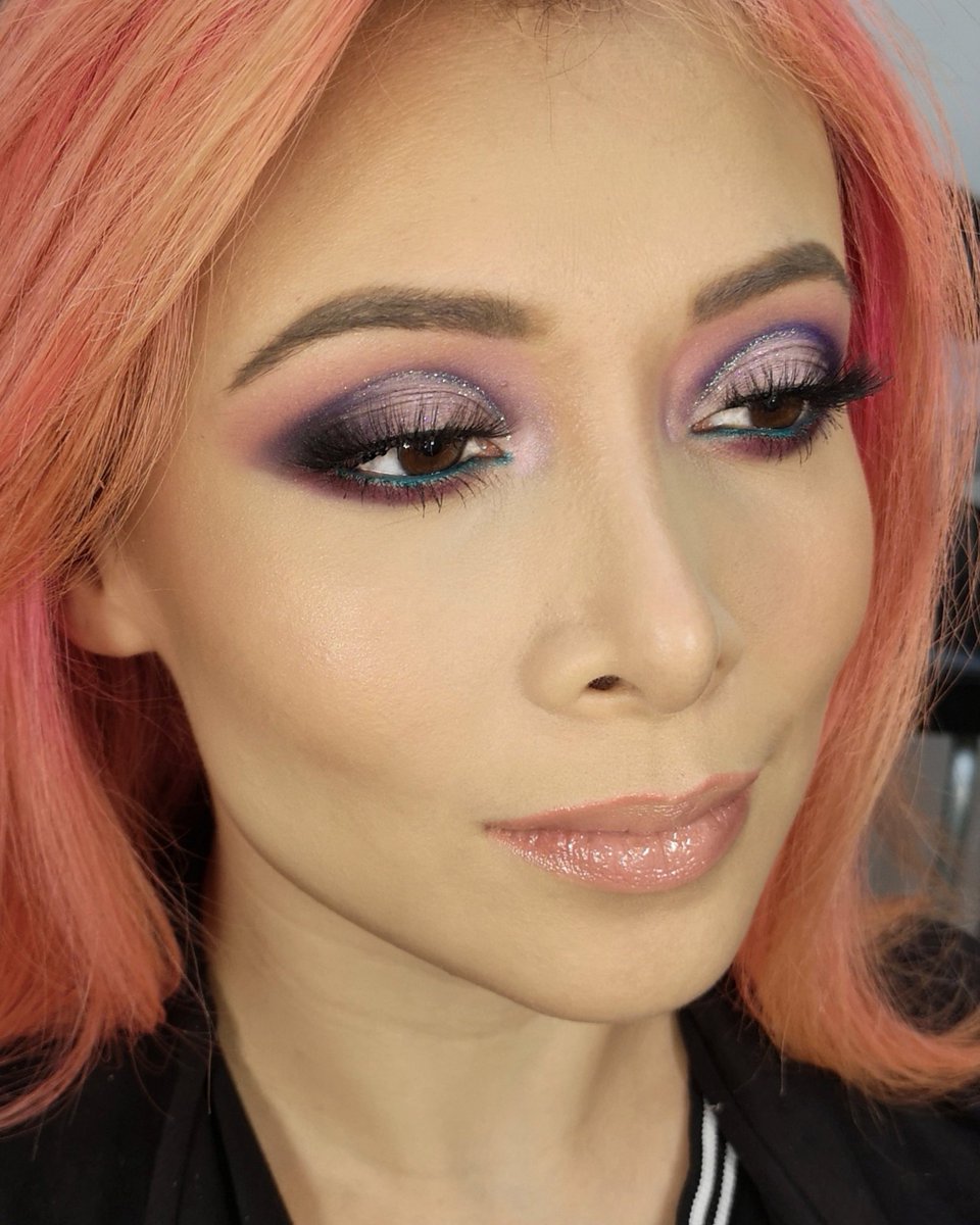 saulhr83's tweet photo. Full color
💜💗💜💗
Sweet
...
❤️🤗
Makeup by @saulramirezmh
@saul_ramirezmakeup ... #line2ucosmetics #lagirl #drmakeup #hudabeauty #maproderm #blazin_beauties #makeupforever #makeupstore #mac #cosmeticosmx #kryolan #avene #kiehls #saulramirezmakeupandhair #saulramirezc https://t.co/BCG987qIRc