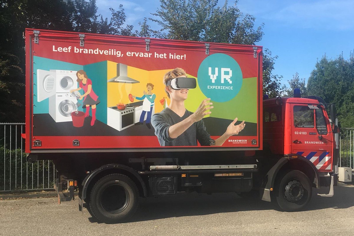 Uitnodiging: Morgen 27 September van 18:00-21:00. De VR-Experience van de Brandweer. Een ieder is van harte welkom om te ontdekken hoe het is om 'virtueel' te vluchten uit een brandend huis. (CAMPUS MIWB)