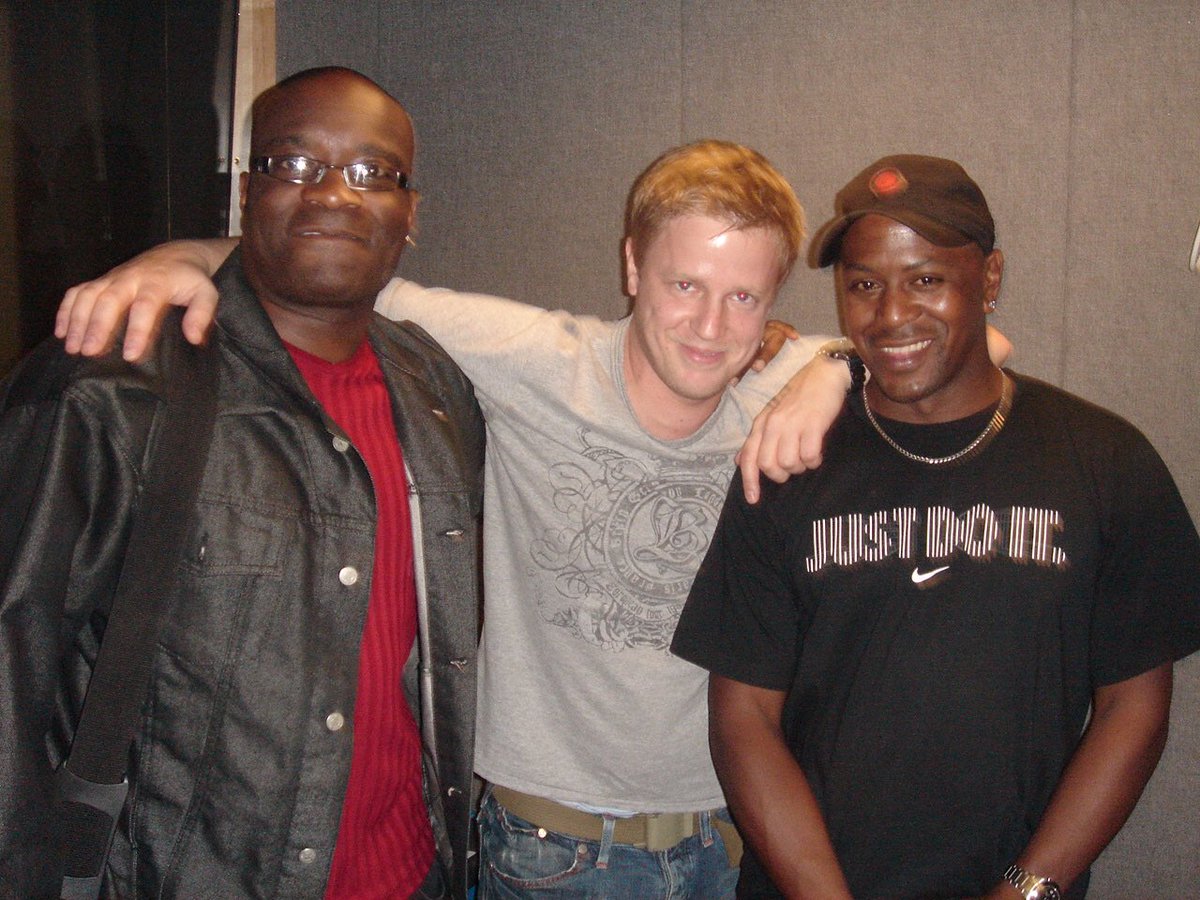 JayCunningDJ's tweet photo. #tbt c2005 when these 2 fβin legends came up to do a guest mix on my @KissFMUK show. #TheySmashedIt
@originalsuad we salut you
#oldskool #hardcorewillneverdie #rave #raver #ravers #warehouse #jungle #junglist #foundation #dj #djlife #djs https://t.co/CnSRHuR4zF