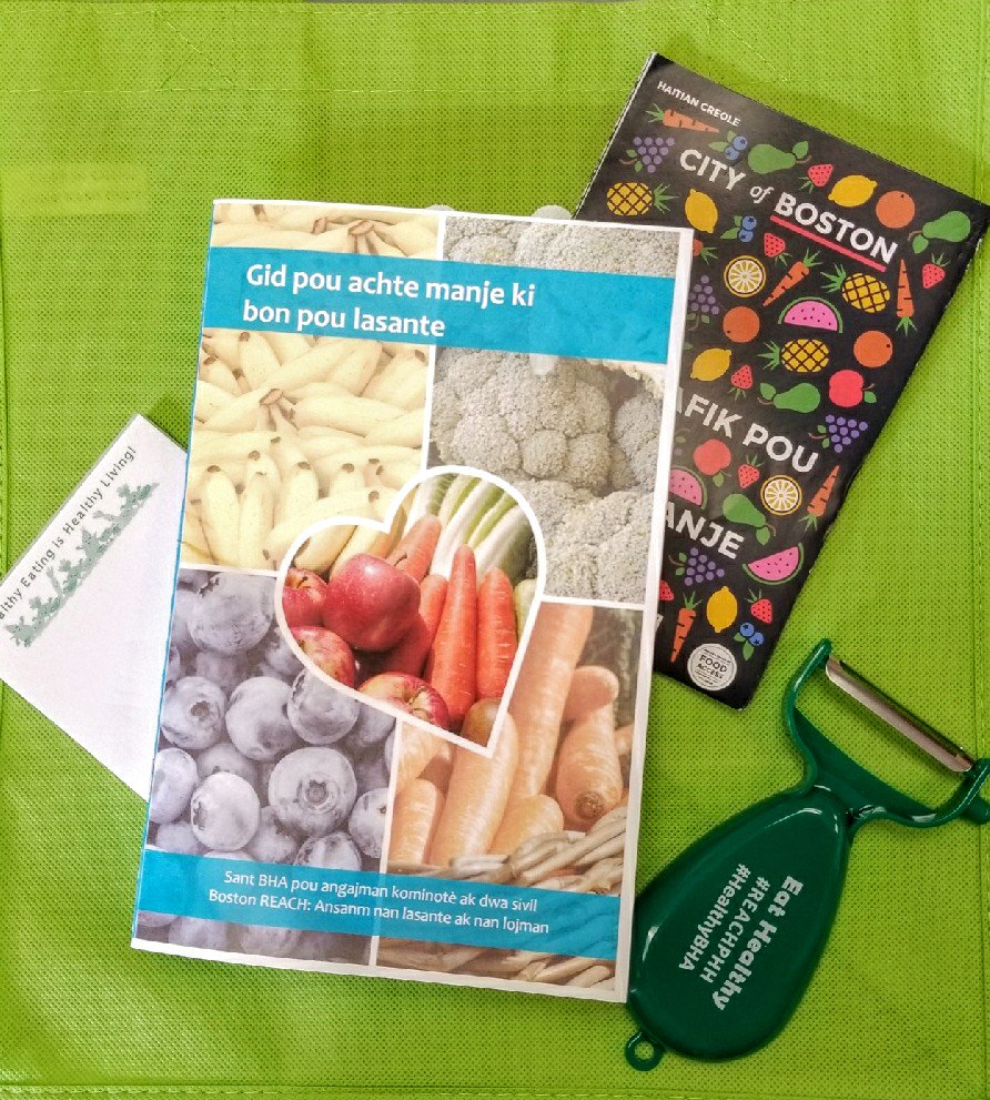 BHA_CCECR's tweet photo. BHA and a group of residents developed a Healthy Food Purchasing Handbook which was translated in Spanish and it is now available in Haitian Creole! Find it also online https://t.co/ywSqhyUv6j #HealthyBHA #HealthyBOS #REACHPHH #BOSfoodAccess #LetsGetHealthyBOS #FoodAccess https://t.co/H1XRl3aGNP