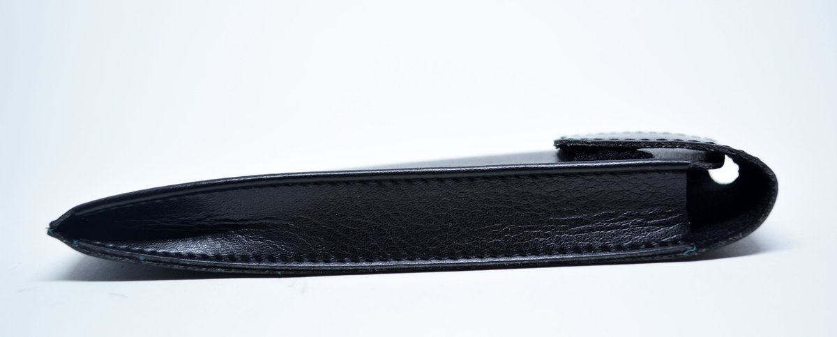 EdoCollection1's tweet image. Soft Eyeglasses Leather Case-Black 
$24.00
➤ goo.gl/FmbNu2
via @outfy