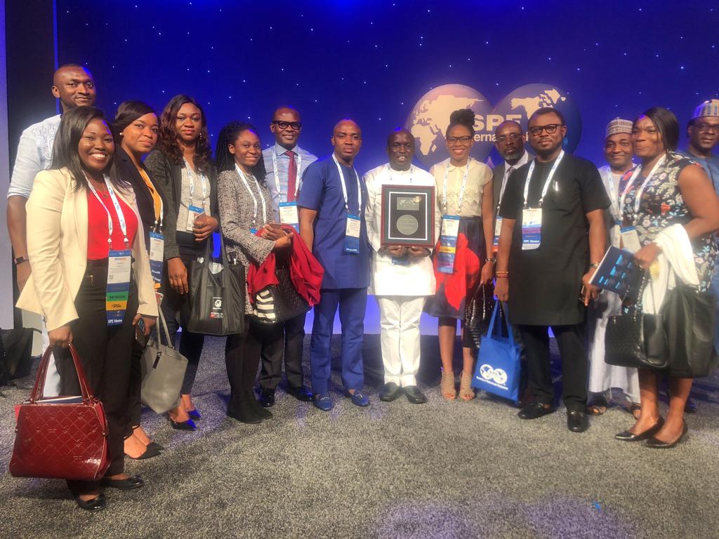 spe_lagos's tweet photo. Greetings all the way from Dallas ATCE 2018. @SPEtweets @SPE_NIGERIA #ATCE18 #SPELagosSection #WeAreSPE https://t.co/HYgOHDD7UU