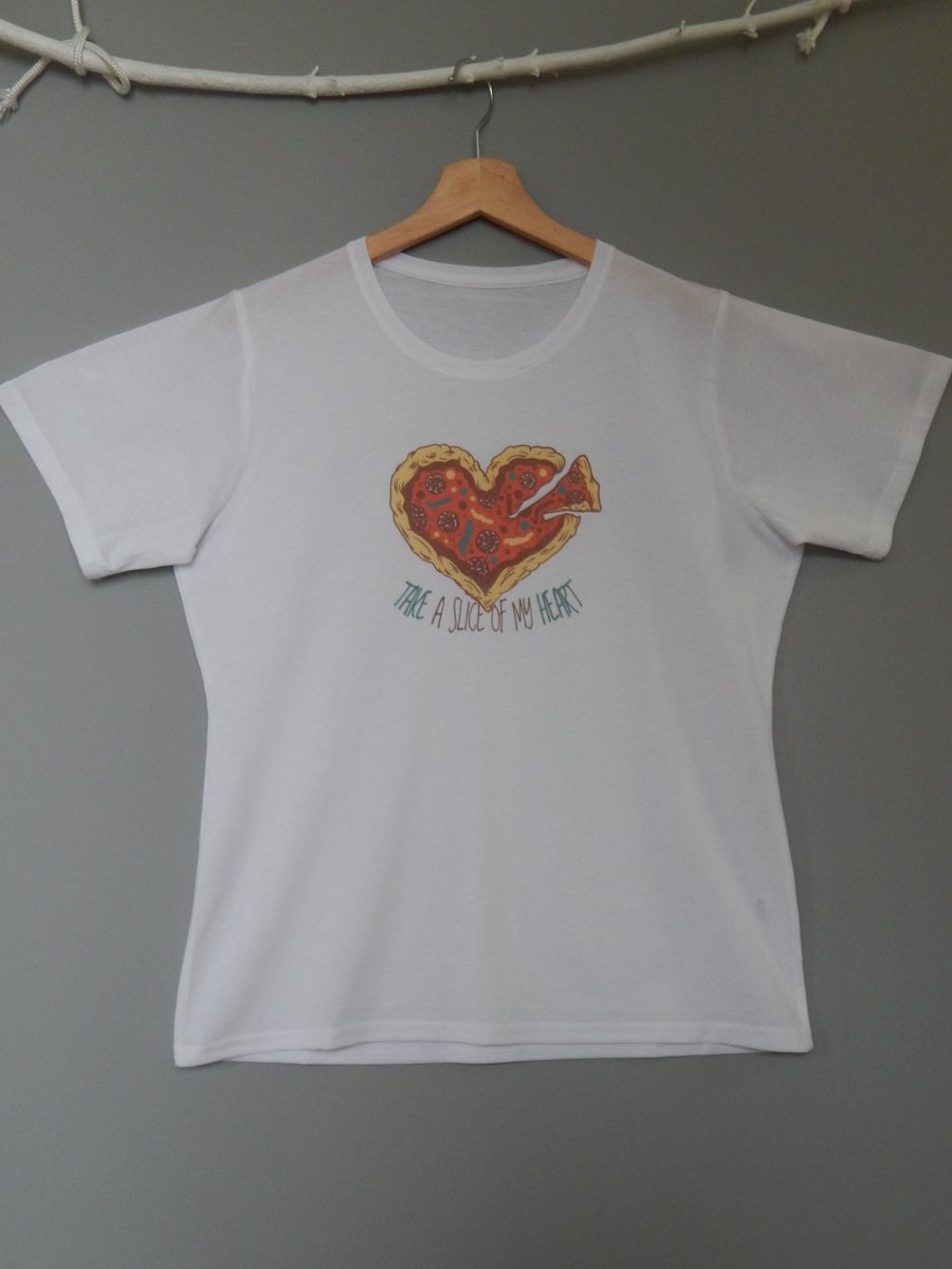 molly_and_pip's tweet photo. 'Take a slice of my heart' Heart shape Pizza design ladies t-shirt, to see our full range visit us at https://t.co/jVYxK6ZXjl #Londonislovinit #BoomRT #FlockBN #Chesterfieldis #Barnsleyis #wnukrt #UKSmallBiz #UKBiz #giftforher #ChristmasGift #giftideas #heart #pizza #love https://t.co/XVEI6HXSs0