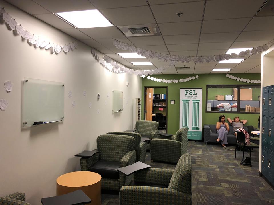 Shout out to <a href="/_chey4nne/">chey</a> of the @GMUPanhellenic council for decorating the FSL office by hanging up signed hands from the Greek Community for the These Hands Don't Haze Campaign.