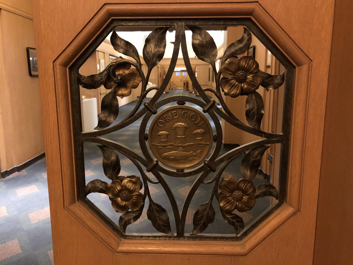 cehenry's tweet photo. Great trip to Oregon State Library #oregoniana #orpdc https://t.co/WX6O4rZ1ht