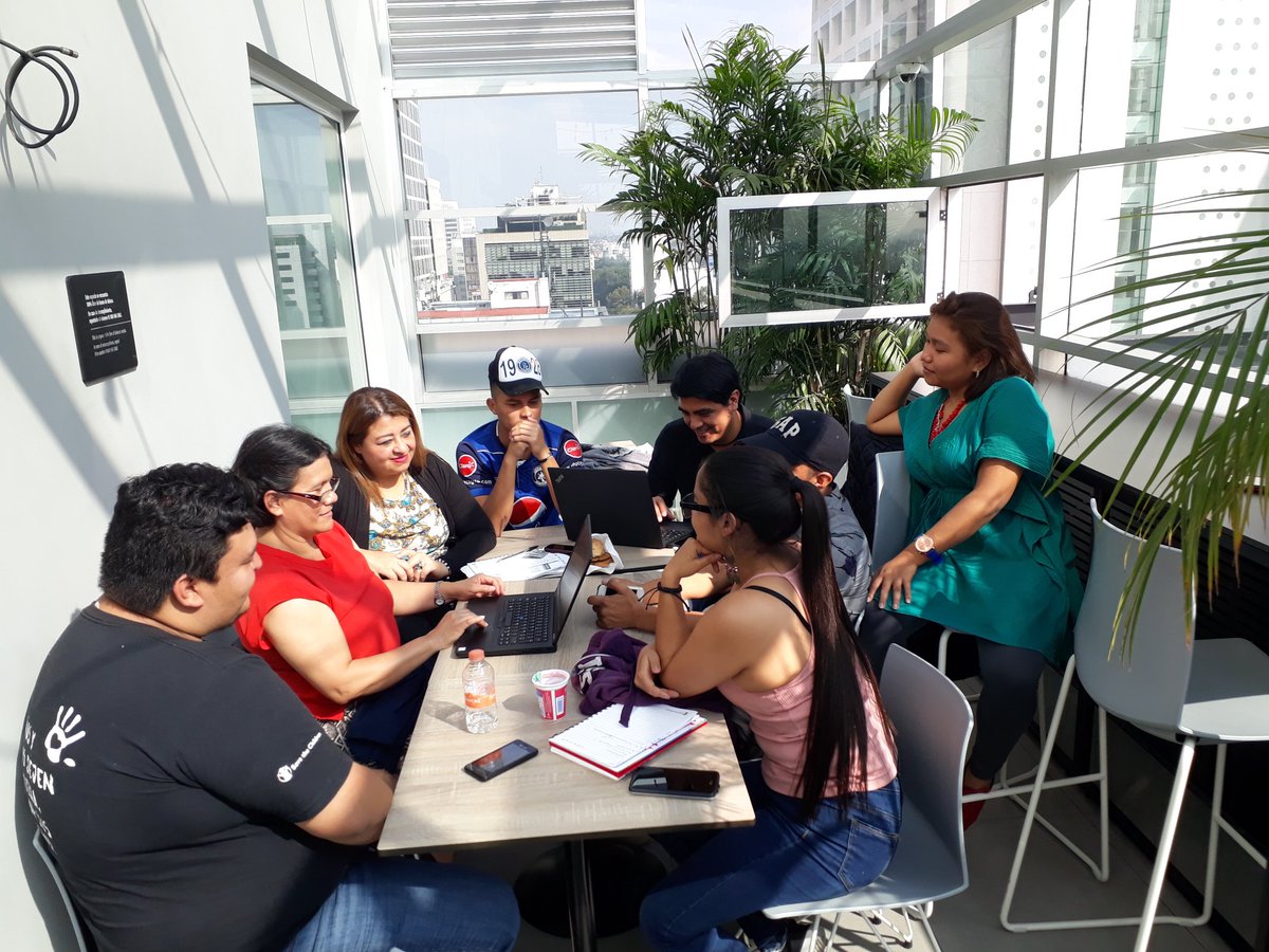 ECPaz_'s tweet photo. Continuamos... hoy chic@s de #ECPaz se preparan para presentar sus perspectivas y propuestas para el respeto de sus #derechos y la construcción de cultura de paz en un foro el día de mañana frente a autoridades... @SaveChildrenLAC @SaveChildrenMx @SaveChildrenGT https://t.co/oqr88hLYzC