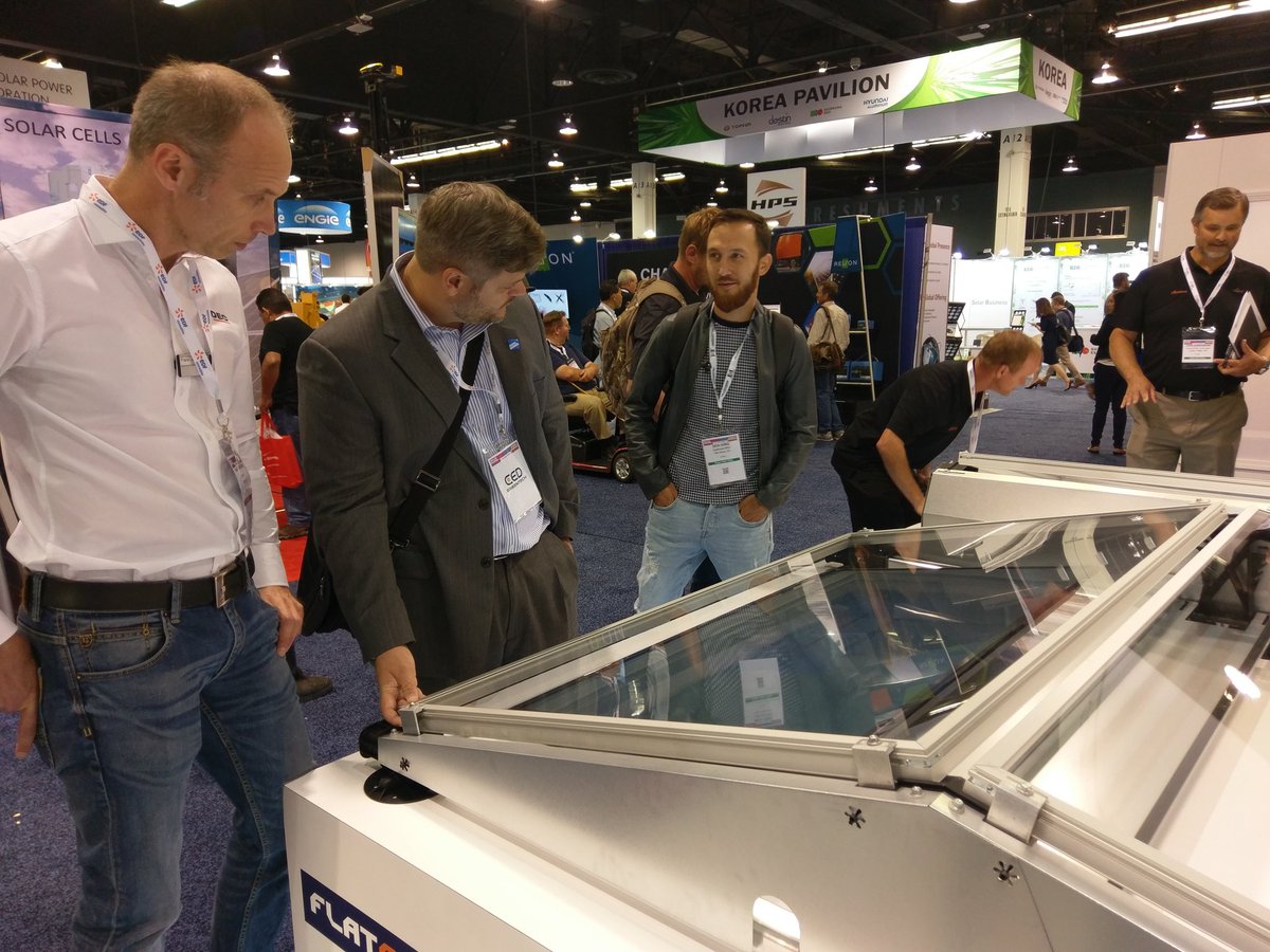 esdecUSA's tweet image. Lots of great conversations happening at Booth 378 @SPIConvention Come learn about our innovative  #Flatfix mounting system! #SPICon