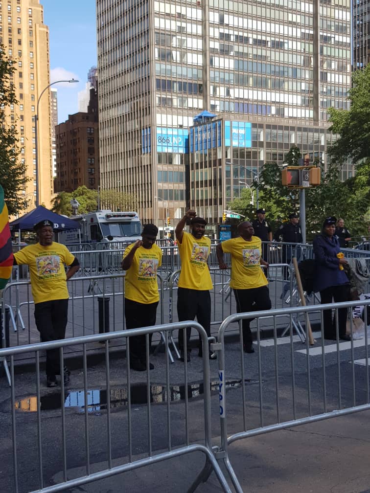 Letty_Mabhena's tweet photo. Pan Africanists #D12Movement members are now gathering in #NewYork for the Solidarity March in support of President ED Mnangagwa ahead of his inaugural #UNGA address.
#EDIsMyPresident
#EDatUNGA https://t.co/DOETHk1qvj