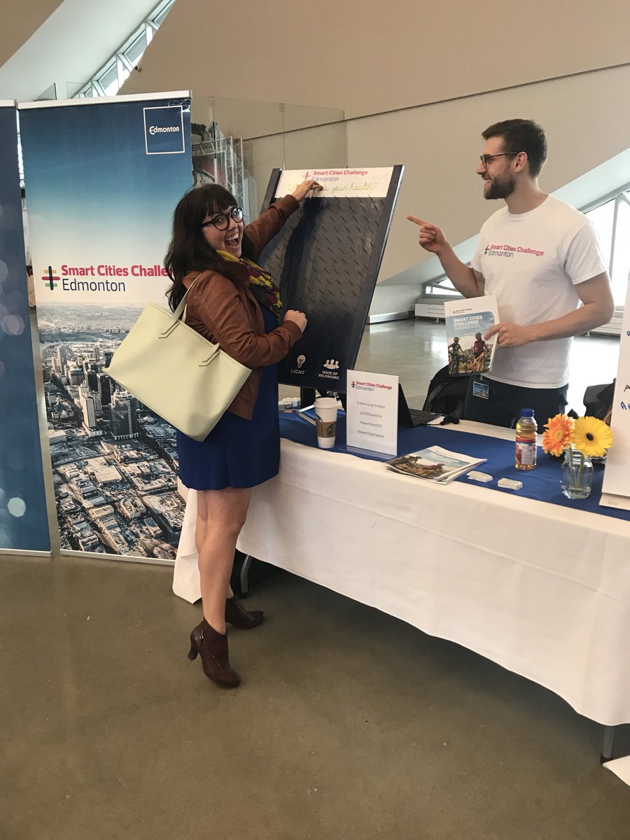 MaryBethBryne's tweet photo. Checking out #growwithgoogle  at Rogers Place today! Stop by and learn about the @YEGSmartCity Smart Cities Challenge anytime before 5:00p.m. #SmartCitiesCanada #SmartCitiesYEG https://t.co/ZEYxmTDI9M
