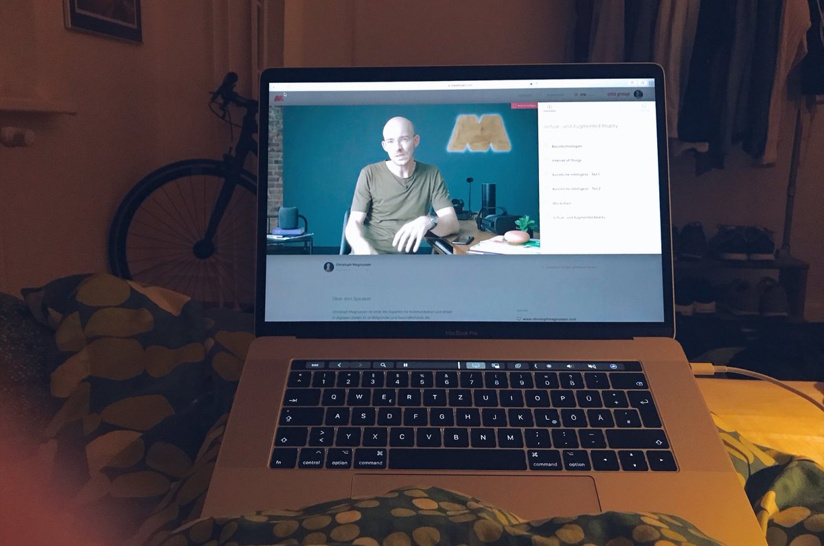 florianbesser's tweet photo. Abendprogramm: #Digitalisierung mit @masterplan_com #masterplan #elearning 

#NetflixAndChill #MasterplanAndChill
#NewPicUpLines 
#HeyMasterplanAndChillTonight? https://t.co/fEj7VY2rWr