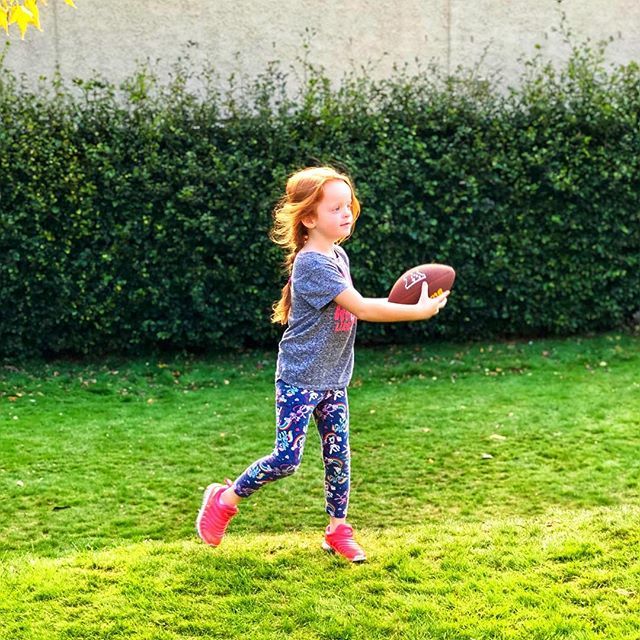 susankmann's tweet photo. This girl can do anything she puts her mind too! She had such a good time learning about American football, her Dad used to play, with her brothers &amp; cousins at the weekend. #thisgirlcan #stronggirls #littleredhead #kidsstyle #countrykids https://t.co/uT6yp7Y8Au https://t.co/7hgmwiU2bR