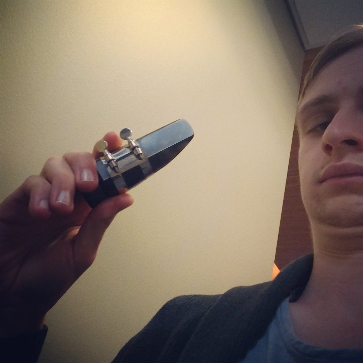 SaxDaddio's tweet photo. Deadly combo: #vandorenB45 bass clarinet mouthpiece + #legeresignaturebassclarinetreed 

These get me (#JonnaySaxMusic), sounding like I've been playing all day even when it's the first time I've picked up the bass clarinet in weeks.

@VandorenUSA https://t.co/jyCJQqRt9p