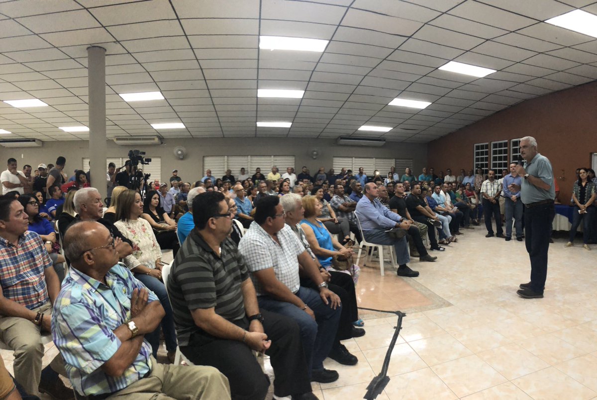 trschatz51's tweet photo. Reunión política en #SanSebastián junto al alcalde Javier Jimenez; los senadores del Distrito de Mayaguez, Evelyn Vázquez y Luis Daniel Muñiz; el senador del Distrito de Guayama, Carlos Rodríguez Mateo y el representante Felix Lassalle. https://t.co/kqXEqA3tSU