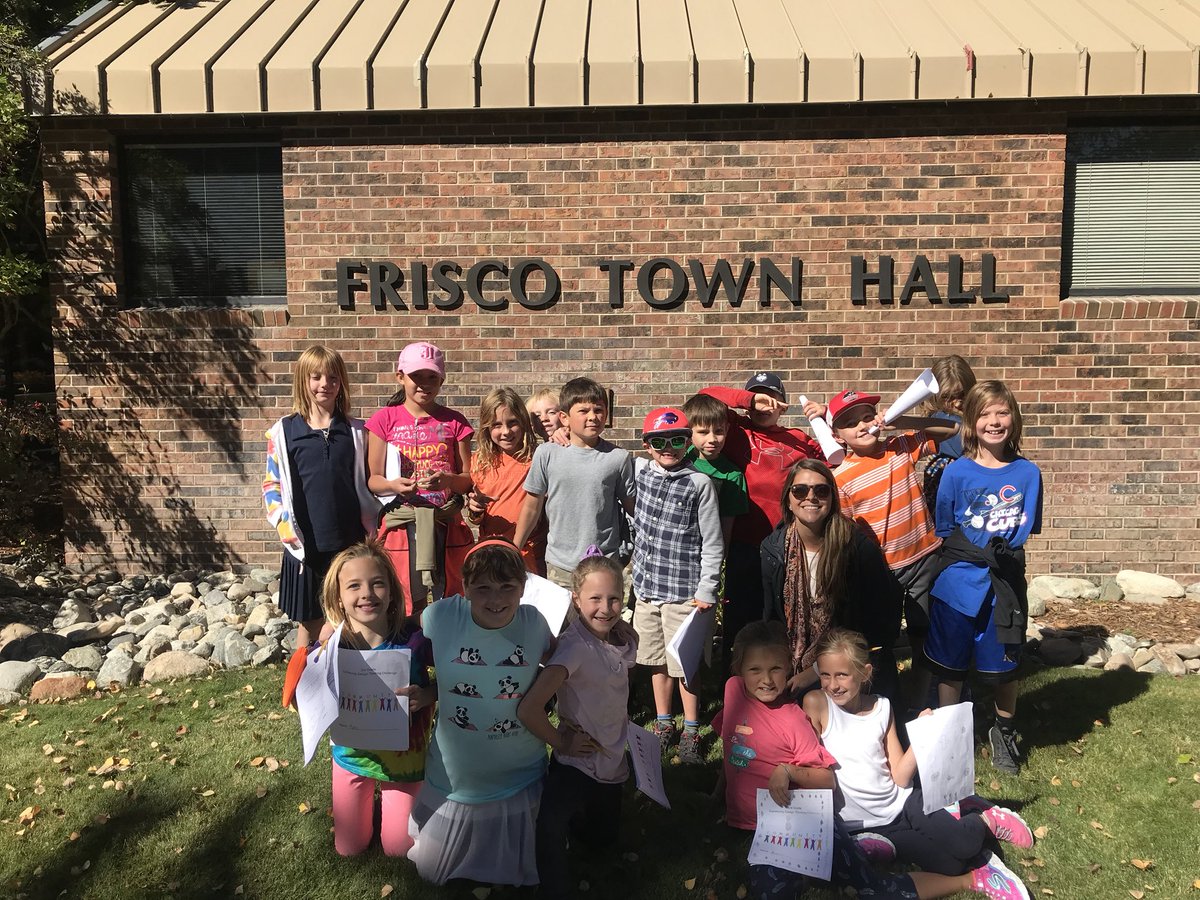 FRE_MsKarbach's tweet photo. Thanks to the wonderful people at the Frisco Town Hall who showed our third graders around and talked to them about our local government! https://t.co/BBnHDWqwXe