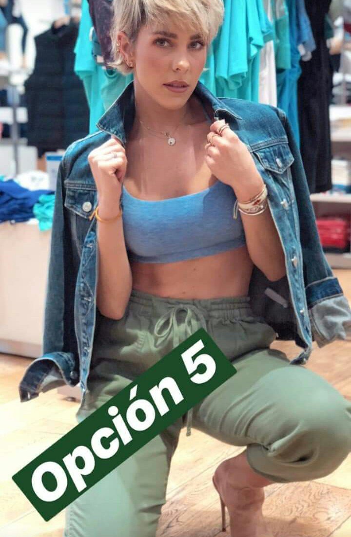 ReginaMurguia14's tweet photo. Ayer @murguiaregina tuvo la oportunidad de conocer una iniciativa que de verdad le llena el corazón! ❤💙💛💜💚
@Gap Mexico esta implementando la elaboración de sus prendas siendo más amigable con el medio ambiente y eso se agradece! 👍💯
#GAPForGood
#GAPMexico https://t.co/yM7WIhkCxe