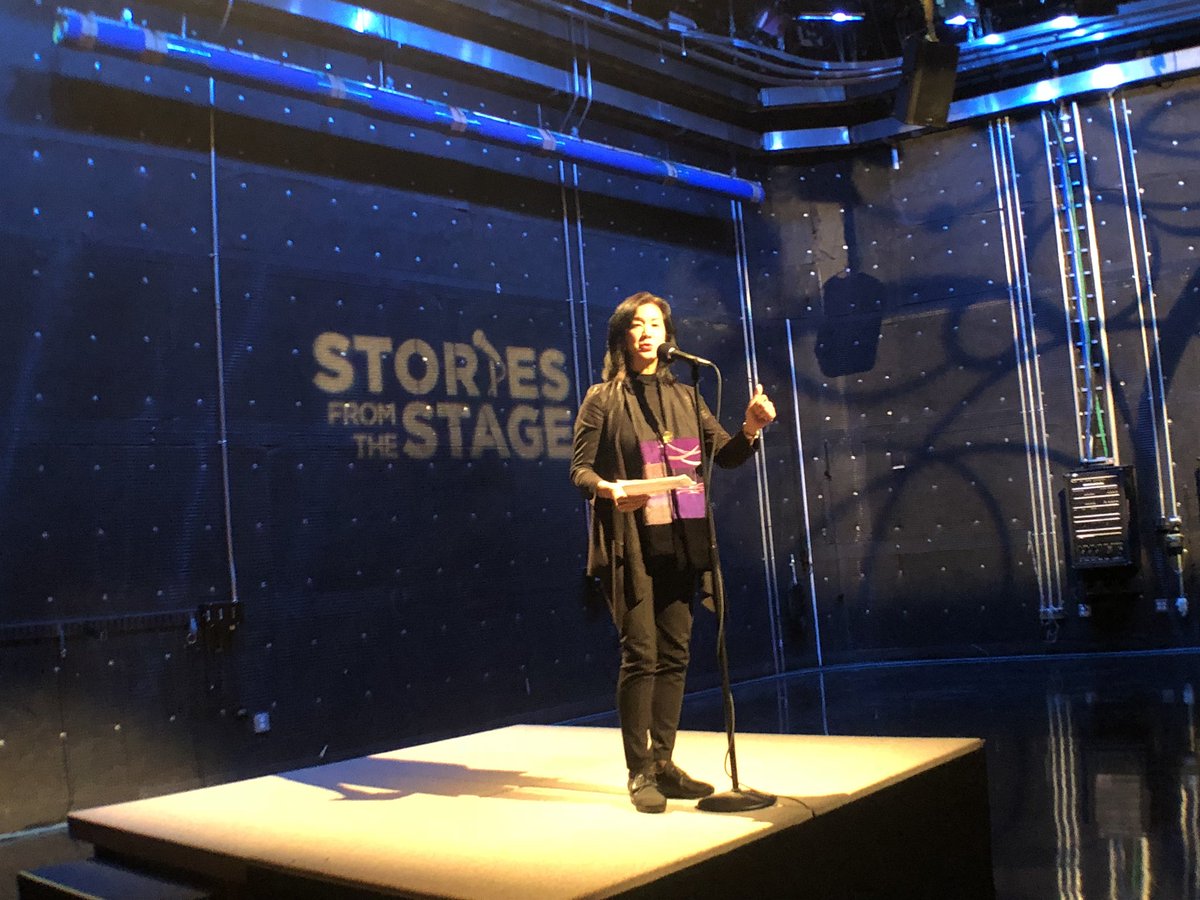 ranguis's tweet photo. #Smash2018 @sofiabiologista stories from the stage https://t.co/jXtURAKkWo