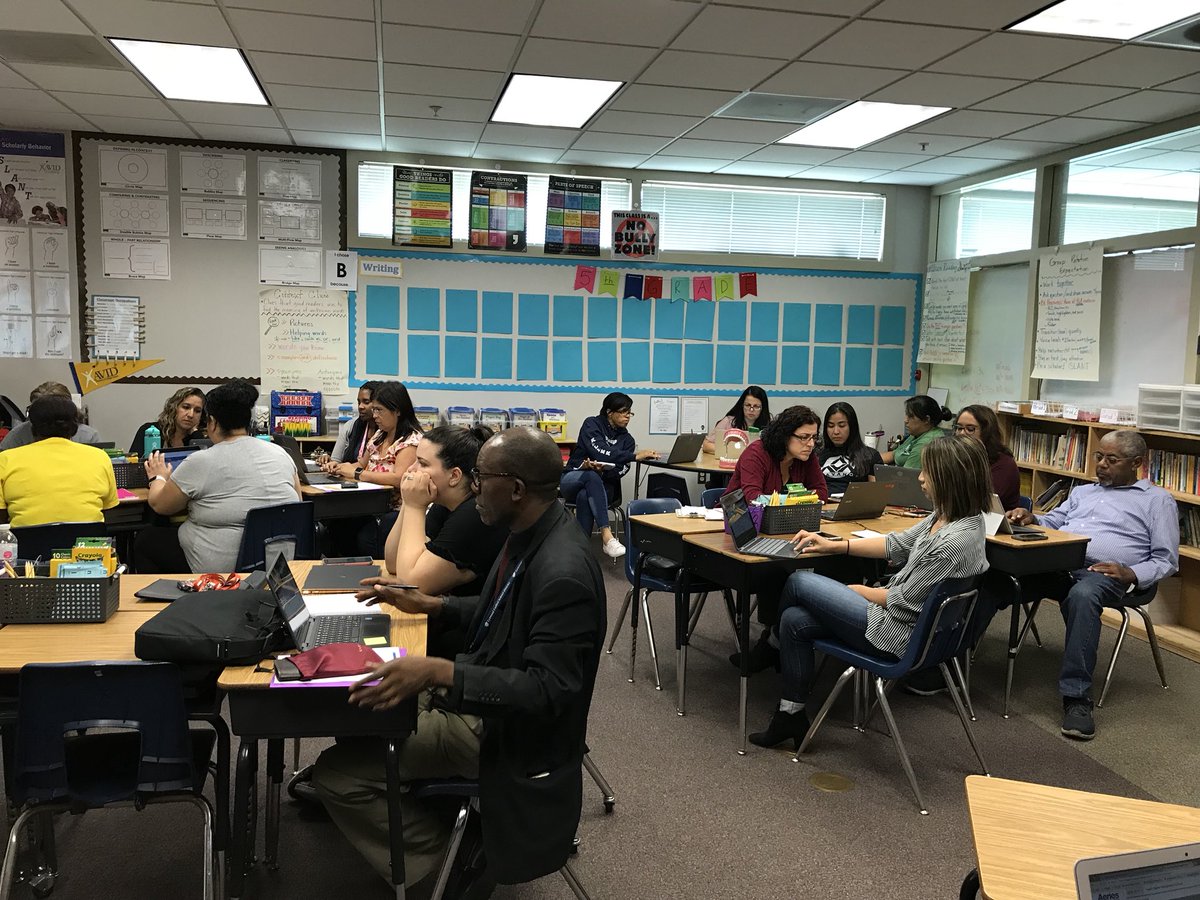 LUSDDigital's tweet photo. Another Wednesday, another great PD, successfully sharing @HMHCo #ThinkCentral #Journeys #GoMath &amp; @McGrawHillK12 @studysync assessments with the awesome educators @LynwoodSchools Keller Hawks! #EdTech #lusdtechtips #TeacherPD #wednesdayworkshop https://t.co/cAc6MOGtVv