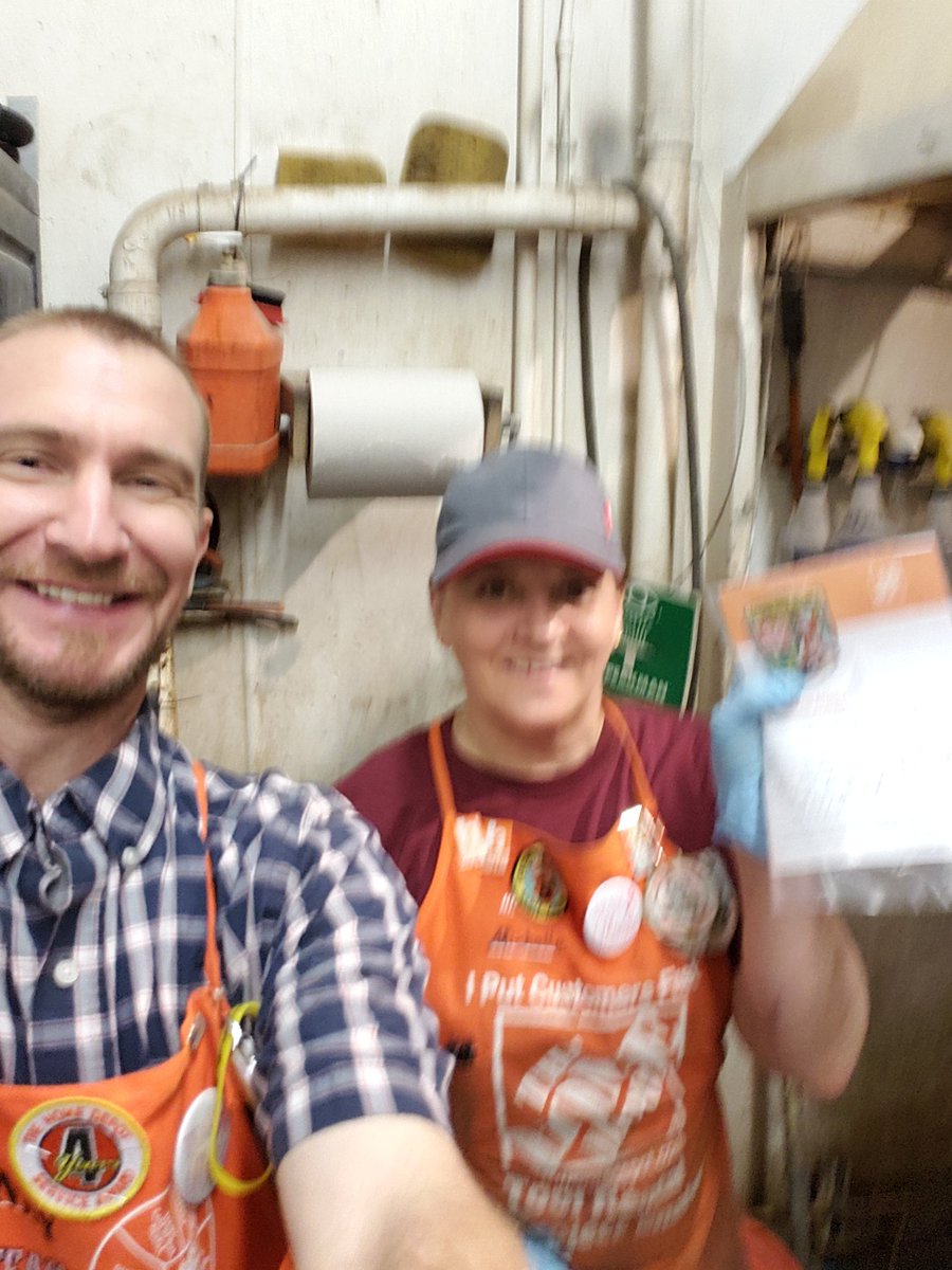 kennycurrent's tweet photo. Michelle being recognized, AGAIN... for outstanding customer service and an undying passion for getting the job done. You rock!!! #team456 #D78ROCKS #TeamMonika #D66proud #PPE @JefferyOfenloch @BoomMayberry @BrandonBellTHD @monikav2015 @D66ClayB https://t.co/3ljaNlIJ3v