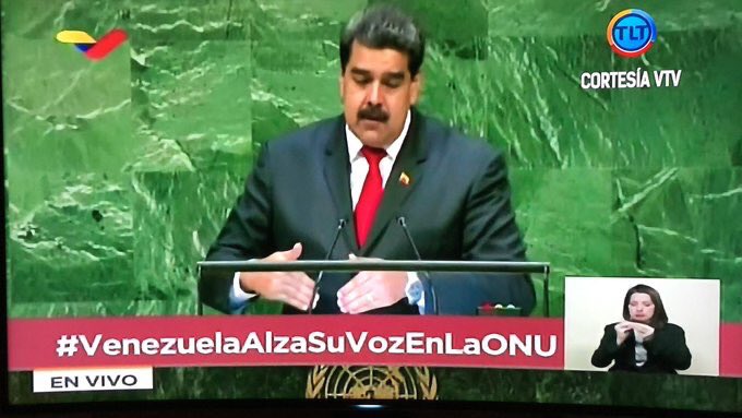 AmeliachPSUV's tweet photo. Excelente intervención de nuestro Presidente @NicolasMaduro en la ONU dejando muy en alto nuestro sentir bolivariano antiimperialista, nuestra soberanía y derecho de vivir en paz. Venezuela no será jamás colonia de nadie. https://t.co/rqJsVLmh0G