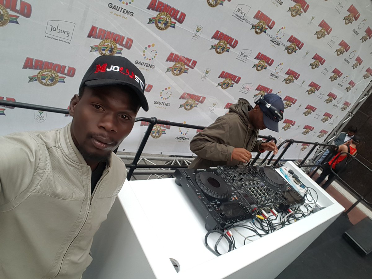 SirMjovisto's tweet photo. A Young Throw Back With My Bro @Ayonation_dj
#MJovisto
#Ayonation
#GroundBreakers https://t.co/Xl9IklzV2Q