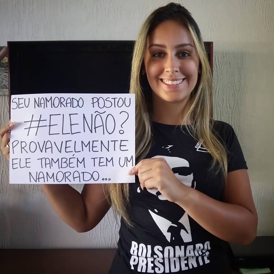 helioflores's tweet photo. O eleitor do Bolso é essa figura parada no tempo que acredita estar arrasando com insinuações/piadinhas com gays e que isso realmente seja ofensivo https://t.co/6i6aYnefPf
