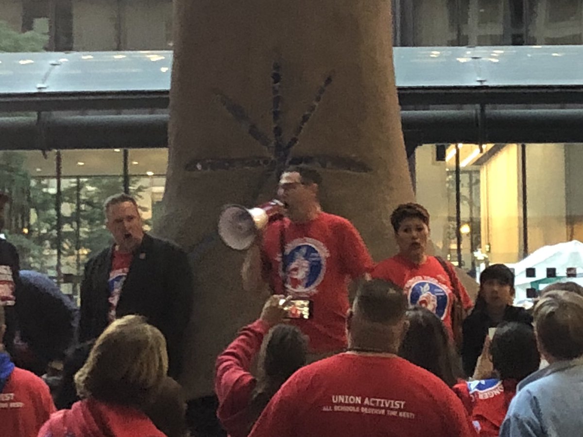 <a href="/ChiACTS/">CTU-ACTS</a> <a href="/CTULocal1/">Chicago Teachers Union</a> own <a href="/SharkeyCTU1/">Jesse Sharkey</a> advocating for equity, justice and fairness for educators in #chicago! #FairContractNow