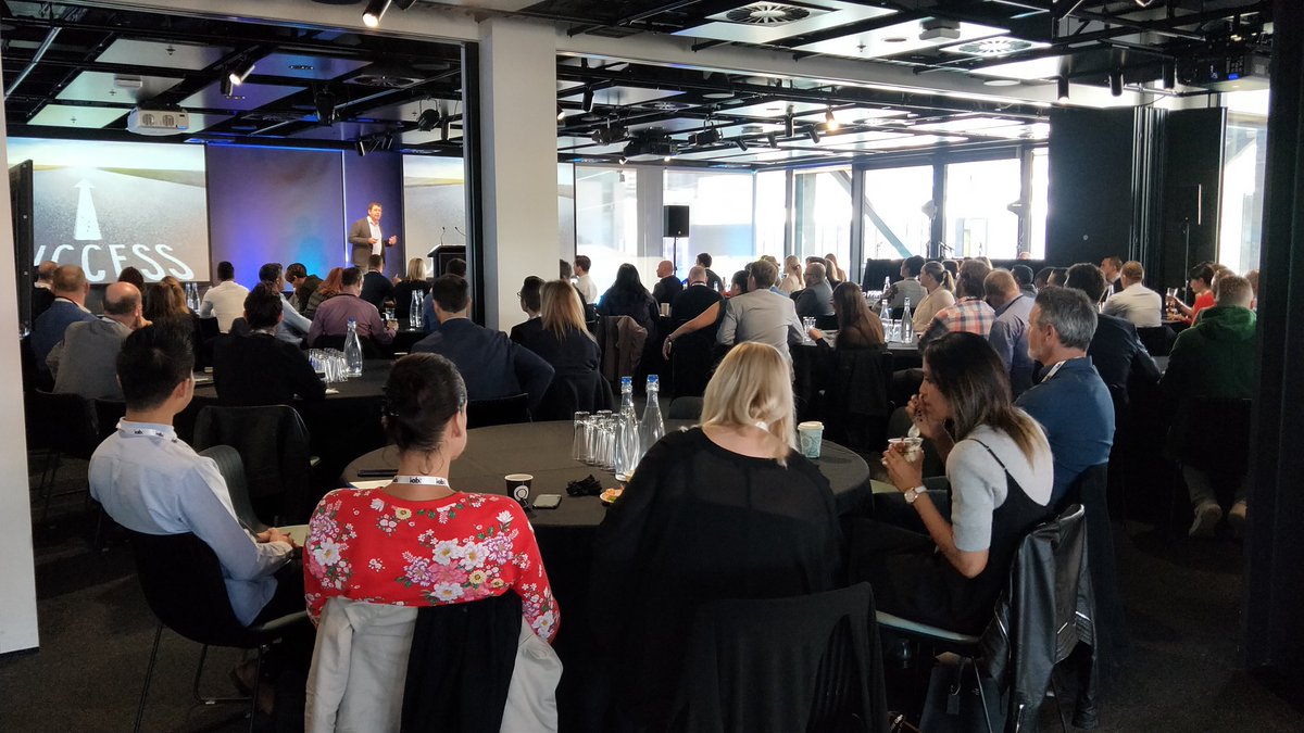mmsAPAC's tweet photo. @ryfer kicking off #MMSAKL programmatic. Great to have such a full house for our 2nd programmatic event! https://t.co/k23VeR3vvf