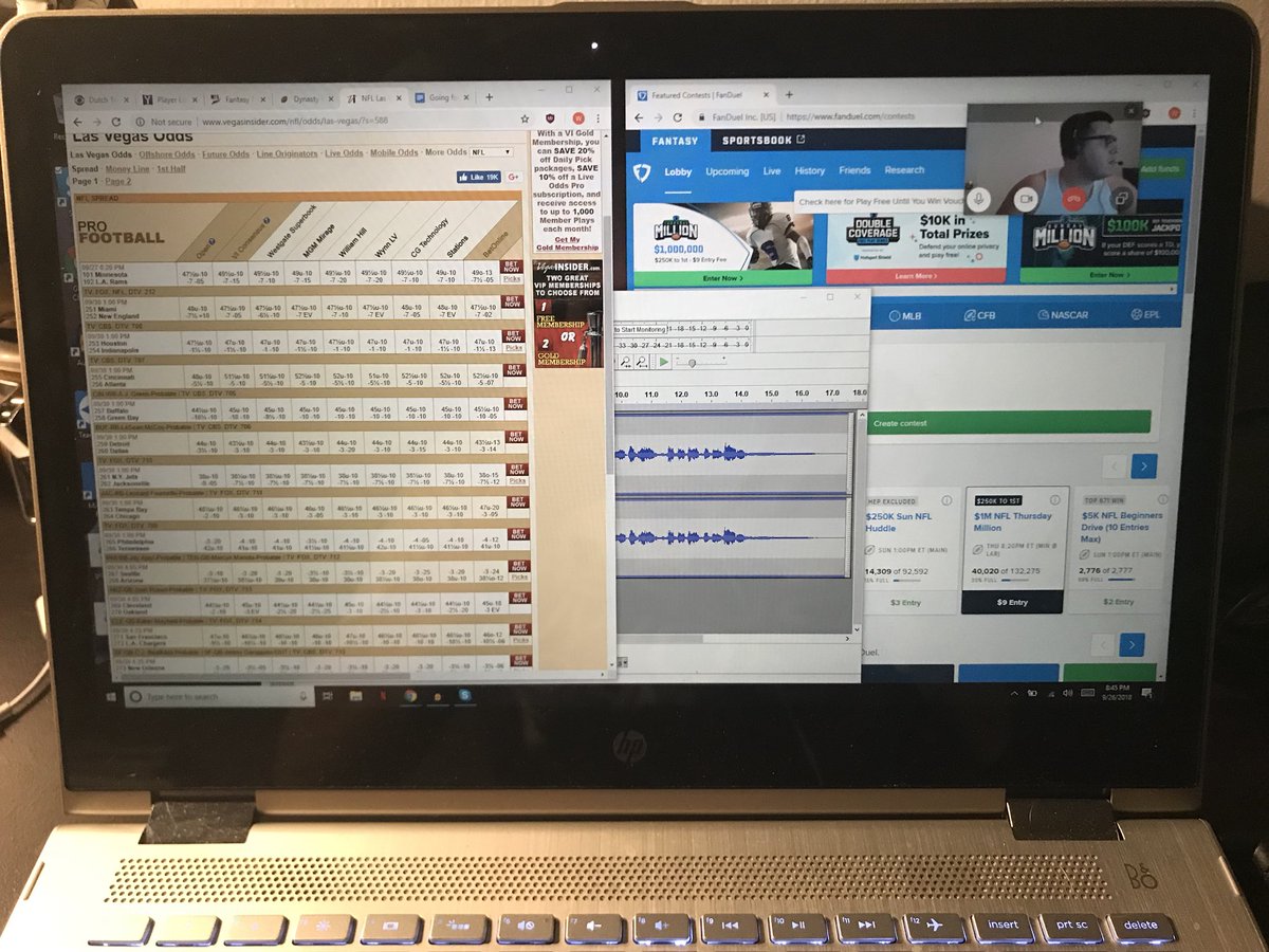 BillyBowerman's tweet image. Recording w/ @CraigFernicola putting together a brand new episode for @GoingForTwoPod stay tuned!! 🏈🎙