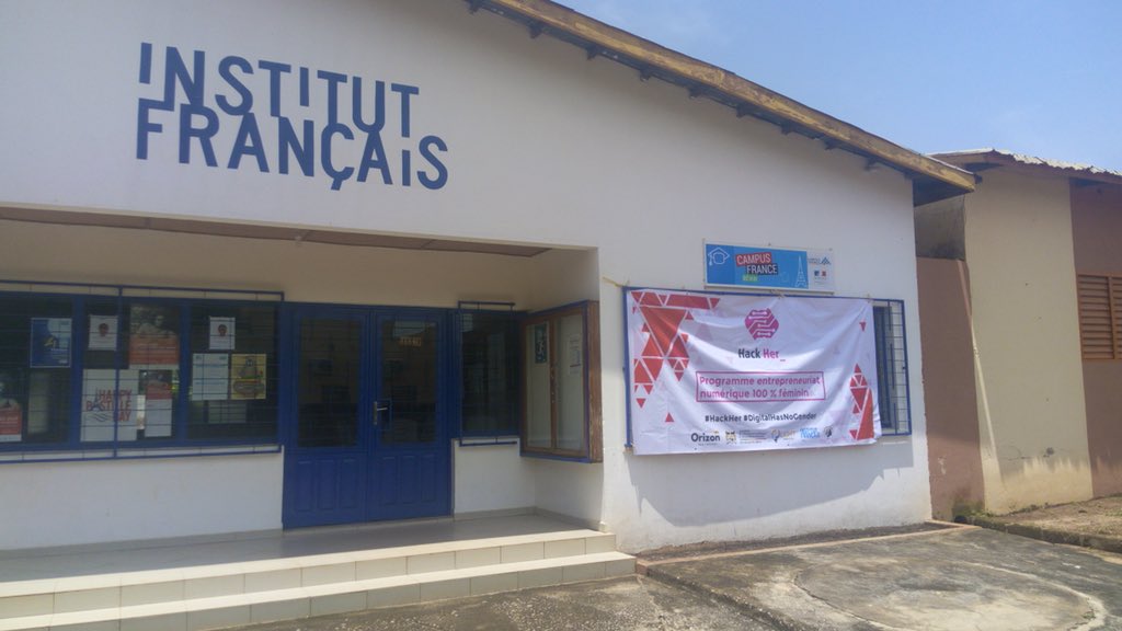 larissa_towanou's tweet image. Retour en images sur la session d'initiation à l’informatique qui a eu lieu à Institut Français de Parakou avec Mr Olive Xavier (Rédacteur web) &amp;amp; Yann KOTTO (Développeur mobile).

#HackHer #DigitalLadies #DigitalHasNoGender #BeninNumerique #WomenInTech #Wasexo #Parakou