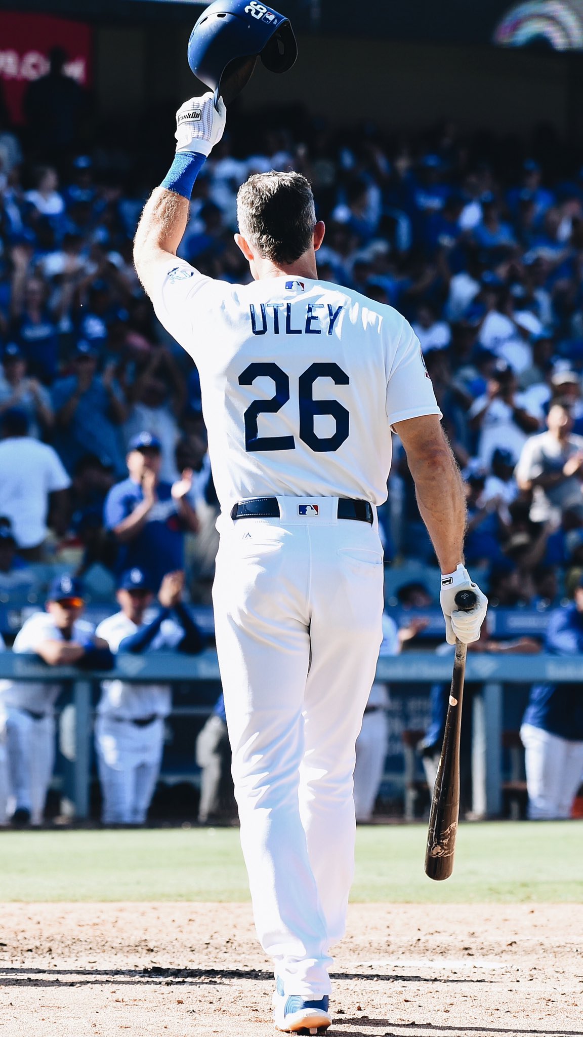 Los Angeles Dodgers on X: Special edition of #WallpaperWednesday,  featuring Chase Utley in his final regular-season home game.   / X