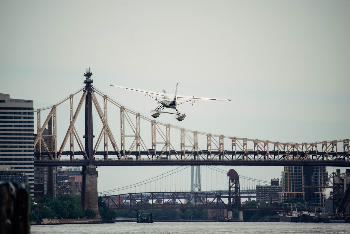 Over traffic? With Blackbird, you can soar over it. Book a flight to your weekend getaway, and get there without the hassle. 
#FlyBlackbird