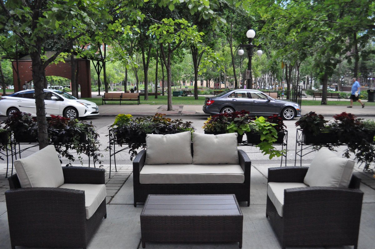 PUBLIC kitchen + bar tweet media