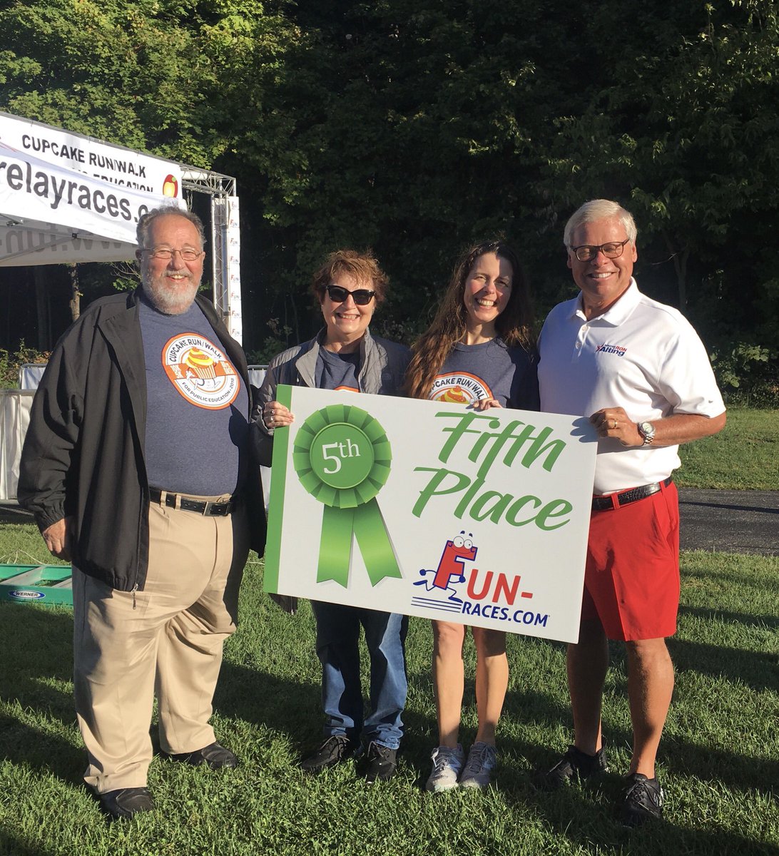 RonAlting's tweet photo. Since its inception, I’ve been a proud sponsor of the #CupcakeRun, which supports our local teachers and public education. Big thanks to all who came out and @gigiscupcakes! We had a record turnout. Also, big thanks to Teachers for Senator Alting for your support! @PSFTC_ORG https://t.co/MtKg35a1Ro