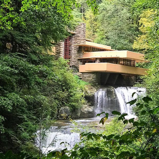 karynlocke's tweet photo. Bucket list travel spot checked off! I’ve been dreaming of visiting @fallingwaterwpc since I was a kid. It was totally worth the wait! #matpra2018 #fallinpa #laurelhighlands HOSTED

#like #love #travel #pretty #franklloydwright #visitpa #gorgeous #waterf… https://t.co/T7nvKWTGvt https://t.co/weowOvqbj0