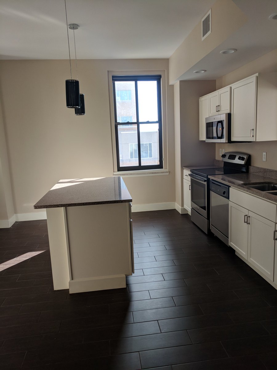 ArcadeUnion's tweet image. We have only 2 remaining 2 bed/2 bath apartments left!!!!
Time is running out to take advantage of our great special!
If you are interested call us at 563.324.9898.