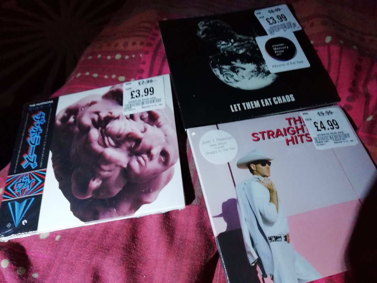 brokenviolin83's tweet photo. Thank you HMV sale !!
#TheHorrors #KateTempest #JoshTPearson https://t.co/WtEuPhz7AD