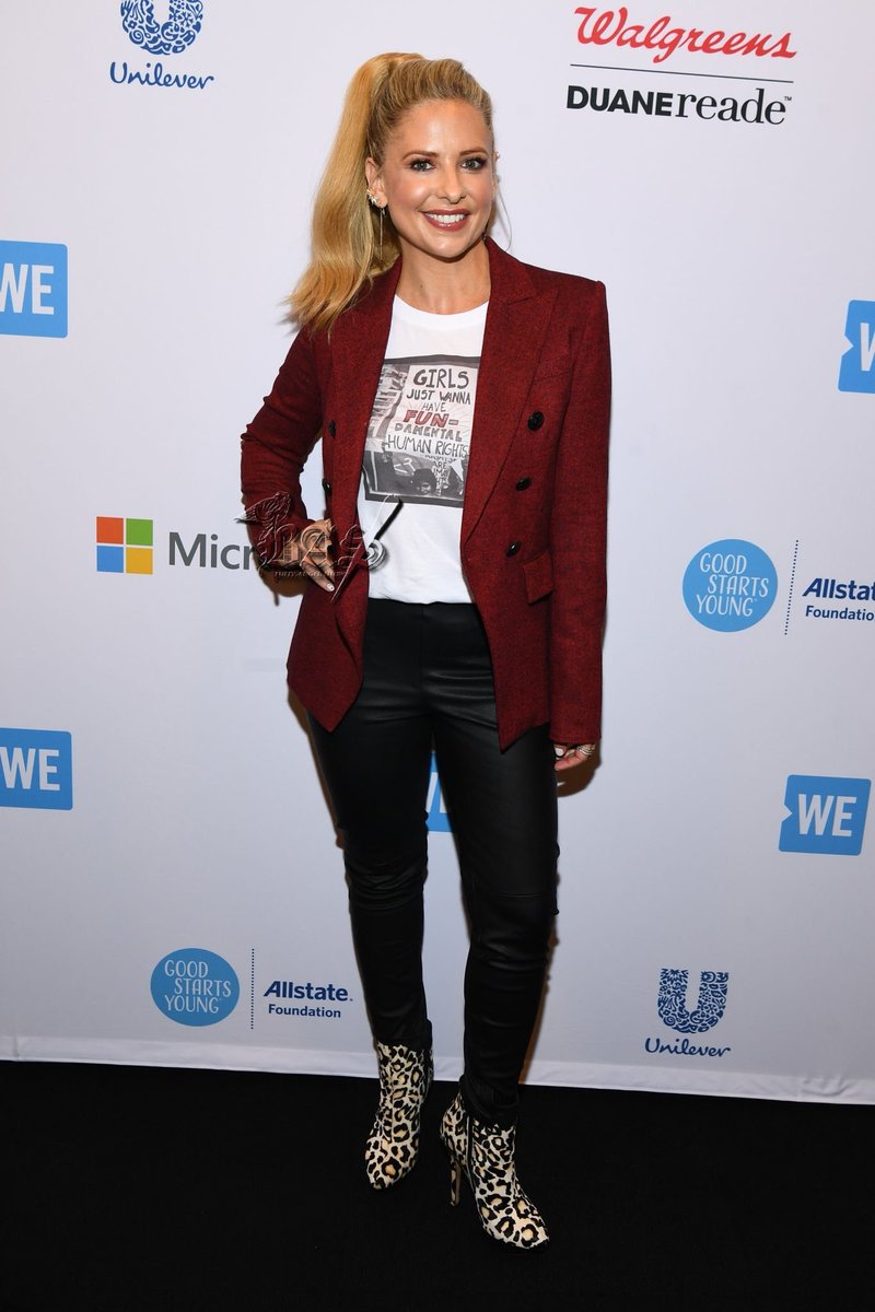 BuffyAngelShow's tweet photo. Aujourd'hui, #SarahMichelleGellar était invitée d'honneur à l'événement WE day #UN2018 (organisation caritative internationale) pour une prise de parole. L'événement se tenait à New York >> https://t.co/SQ33oOPJNh
#Buffy #Gellar #Buffyverse https://t.co/sLzxUbP29w