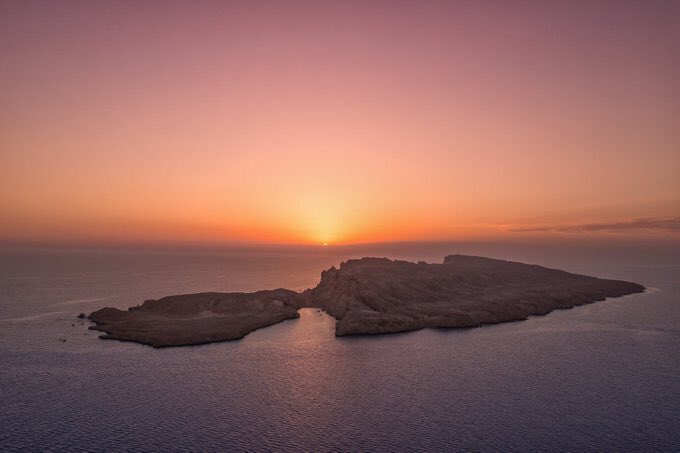 dr_monagi's tweet photo. #أمالا
#نيوم 
#البحر_الأحمر 

محفظة استثمارات سعودية عملاقة، يبنيها رَجُل #السعودية وقدوتها #محمد_بن_سلمان .. 
#كيف_نكون_قدوه 🇸🇦 https://t.co/CYysJcbtPR