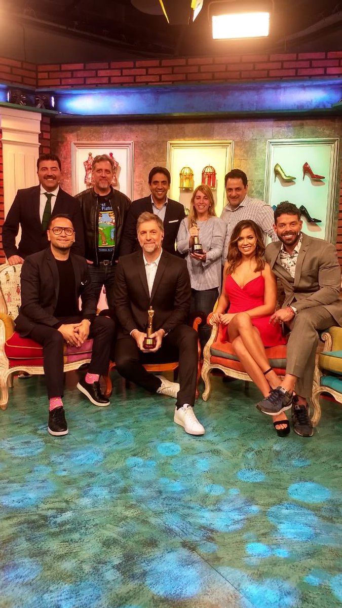 MGZNtv's tweet photo. Hoy a las 18:00 todos los secretos del #MFcable2018 en @lajauladelamoda ! @FernandezCoco @HoracioCabak @famedinaflores @mariancaprarola @rocioroblesOK @farfantv @ciudad_magazine https://t.co/FtUrQs5qBv