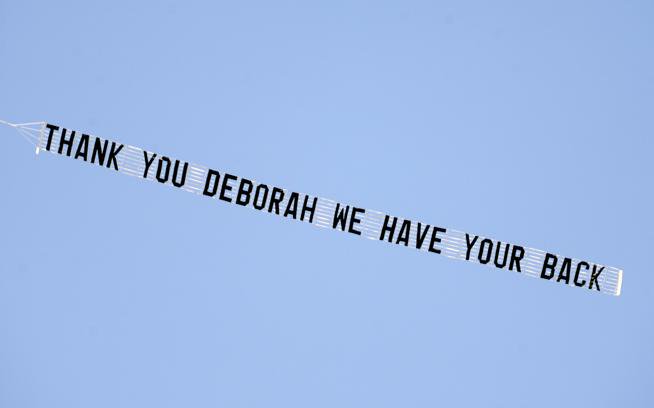 'Thank you Deborah': Plane tows message of support for Brett Kavanaugh accuser in Boulder trib.al/yaUcZXf