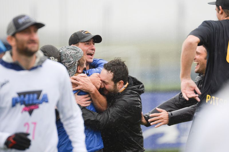 Ultiworld's tweet photo. Mid-Atlantic Regionals 2018 Recap: @pghtemper Breaks The Curse, @TeamJughandle Heads Right Into Nationals -> https://t.co/EjHbRoej7t (Photos: @UltiPhotos) https://t.co/vQ9kMl3RZl
