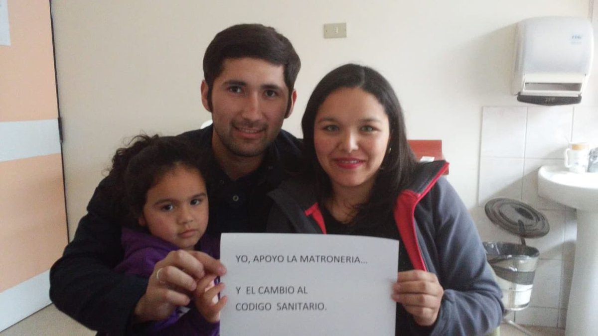 lorenamoraga2's tweet photo. Desde cuarta Región nuestras usuarias y compañero de trabajo nos apoyan  porque reconocen nuestro trabajo #CambioAlCódigoSanitario #MatroneríaSeDefiende #matroneríaserespeta https://t.co/BiN5ulIJAT