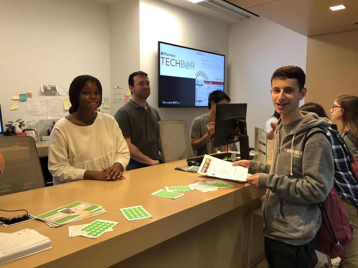 UChicagoLibrary's tweet photo. IT Services staff are promoting their resources in Regenstein Library today at Library Boot Camp too! Students are visiting the TechBar and the new OneButton Studio on the A Level. #librarybootcamp #oweekuchicago @UChicagoITS https://t.co/EMn6c3zkY2