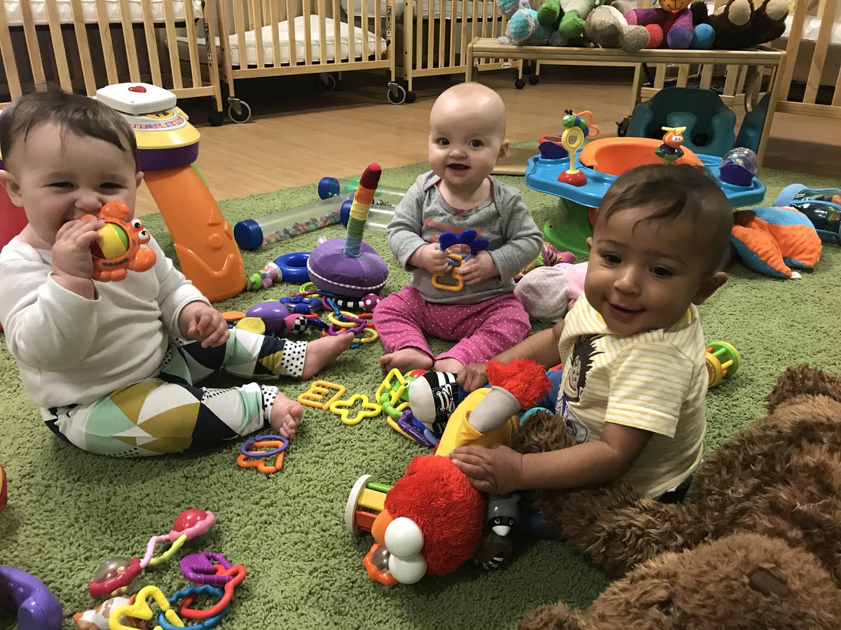 Rainy day playtime 😊🌧🌤