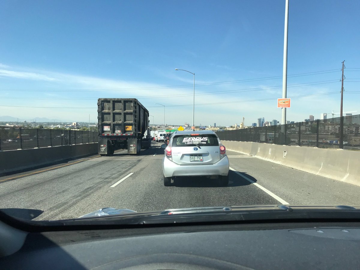 2:45 Wednesday traffic at a stop on i25. #denver twtd.by/LynnSchofClark…