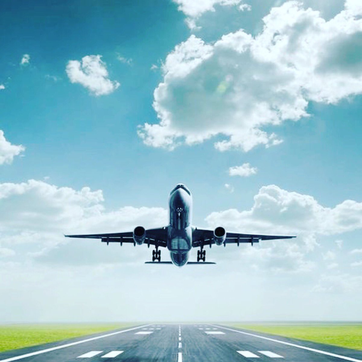 And their off!! Our lab ladies are off to Phoenix, AZ for the International Digital Denture Symposium! Look out for updates on everything they are learning and the fun they are having! #digitaldentures #dentures #dental #learn #idt #phoenix #arizona