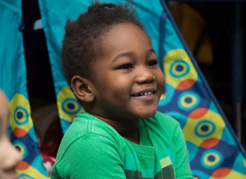 FountasPinnell's tweet photo. For all of the PreK teachers out there! Here are three ways to support emergent readers in the classroom. #FPLiteracy Click the link to read the blog. 👉➡️👉➡️ https://t.co/TqcG1yoYX2 https://t.co/kyaI6es5fT
